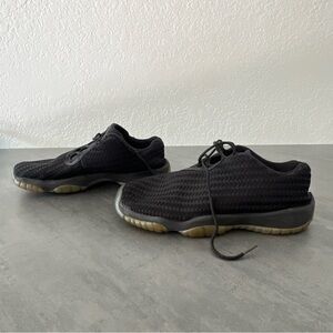 Nike Air Jordan Future Low Top 724813-005 Black Basketball Shoes Youth 7Y‎ US